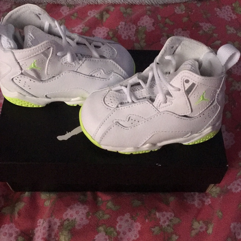 Jordan True Flight Baby Sneakers - Picture 5 of 5